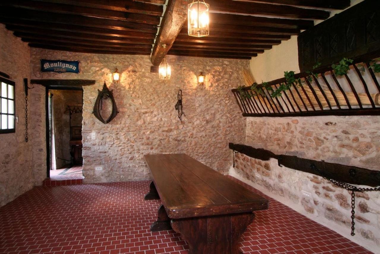 Moulin De Moulignon B&B Messy Exterior foto